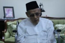 Mengenal Sosok Kharismatik KH. Ali Yafie