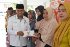 Warga Terdampak Bencana di Herlang Terima Bantuan Baznas Bulukumba