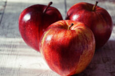 Apel dalam Mitologi Yunani, Simbol Perselisihan dan Penentuan Kecantikan