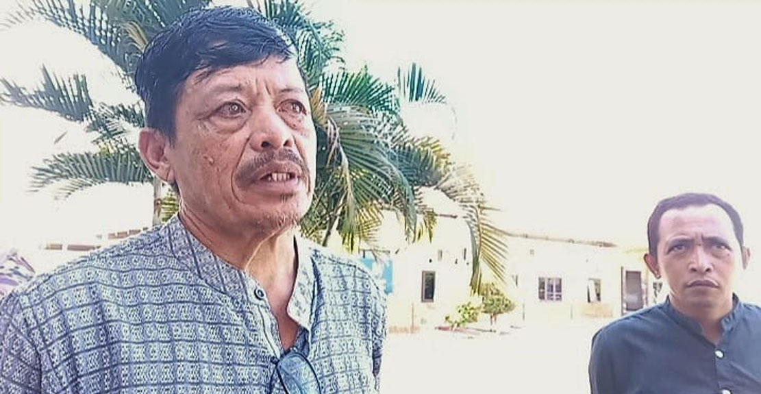 Koordinator Masyarakat Batukaropa Bersatu, H. Muhamamad Yunus, saat di temui di halaman Mapolres Bulukumba.