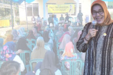 Hj. Sitti Aminah Reses di Dua Desa