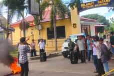 Warga Batukaropa Bulukumba Minta Tambang Sungai Balantieng Ditutup Permanen