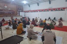 Bawaslu Bulukumba Awasi Proses Sortir Lipat Surat Suara Pilkada 2024