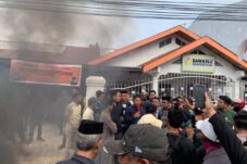 Dugaan Politik Uang di Pilkada Bulukumba, Bawaslu Diseruduk Relawan Gerakan Rakyat