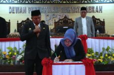 Hadiri Penetapan APBD Bulukumba 2025, Bupati Bilang Begini