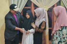 Amure Bakal Tanggung Biaya Pendidikan Anak Polisi yang Meninggal Akibat Minum Cairan Pembersih Kaca