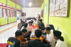 Bukber Dengan Anak Panti, Lingkar Muda Bulukumba Berbagi Kebahagiaan di Bulan Suci