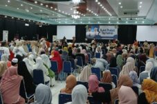 Ribuan Warga Hadiri Buka Puasa Bersama Muallim Tampa di Bulukumba