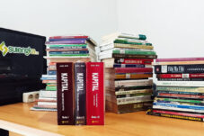 Merayakan Hari Buku, Merawat Pengetahuan dan Menyalakan Inspirasi