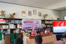 Seminar “Ngobrol Asyik Tanpa Sakit Hati”, Mahasiswa UIN Ajak Siswa Bijak Bermedia Sosial