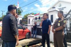 Protes Lambannya Inspektorat, Warga Minta Kejaksaan Tangani Kasus Kades Benteng Malewang