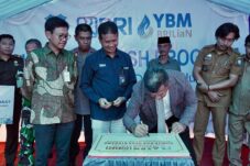 BRI Salurkan Rp238 Juta untuk Air Bersih di Kindang, Bupati Bulukumba Tekankan Pentingnya Kolaborasi