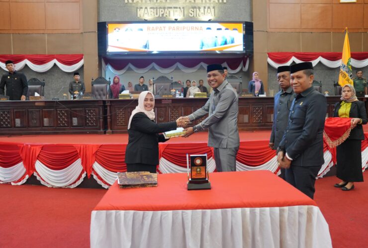 DPRD Serahkan Ranperda APBD 2026 ke Pemkab Sinjai, Fokus pada Layanan Publik dan Pertumbuhan Ekonomi
