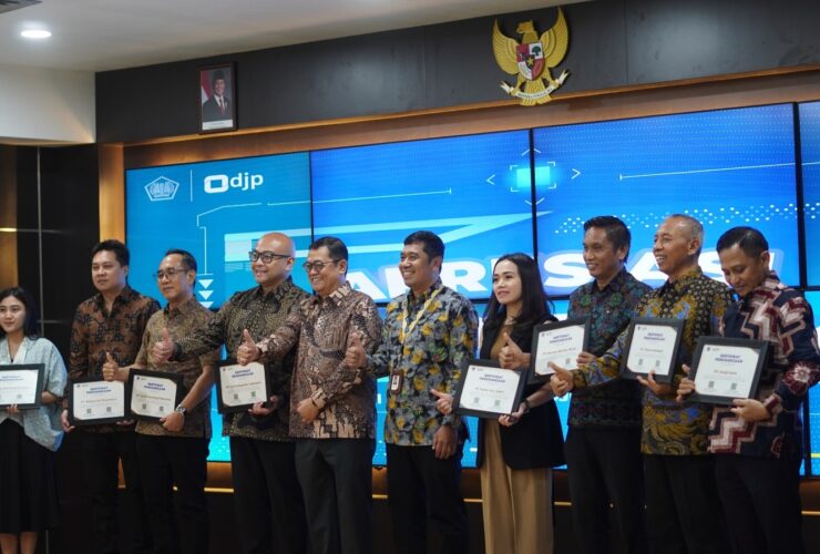 DJP Sulselbartra Apresiasi 8 Wajib Pajak dalam Tax Awards 2025