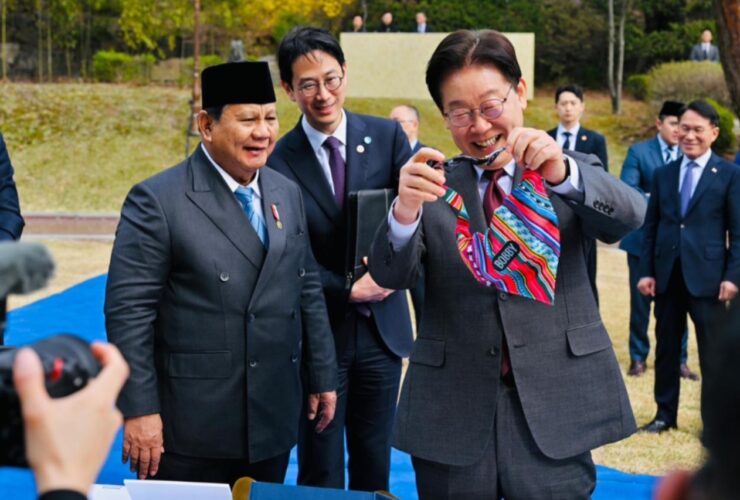 Diplomasi “Anabul” Ala Prabowo di Korea
