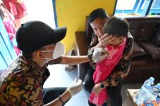 Pemkab Sinjai Percepat Penanganan KLB Campak, Dinas Pendidikan Turun Langsung Awasi Imunisasi