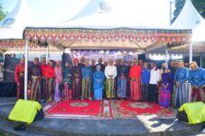 Tabuhan Gendang Bupati Ratnawati Resmikan Festival Seni dan Budaya Sinjai, Benteng Balangnipa Jadi Pusat Perayaan Tradisi