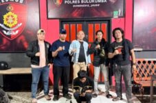 Korban Salat Subuh, Kunci di Pot Bunga Diambil, Rumah Dibobol dan HP Dicuri