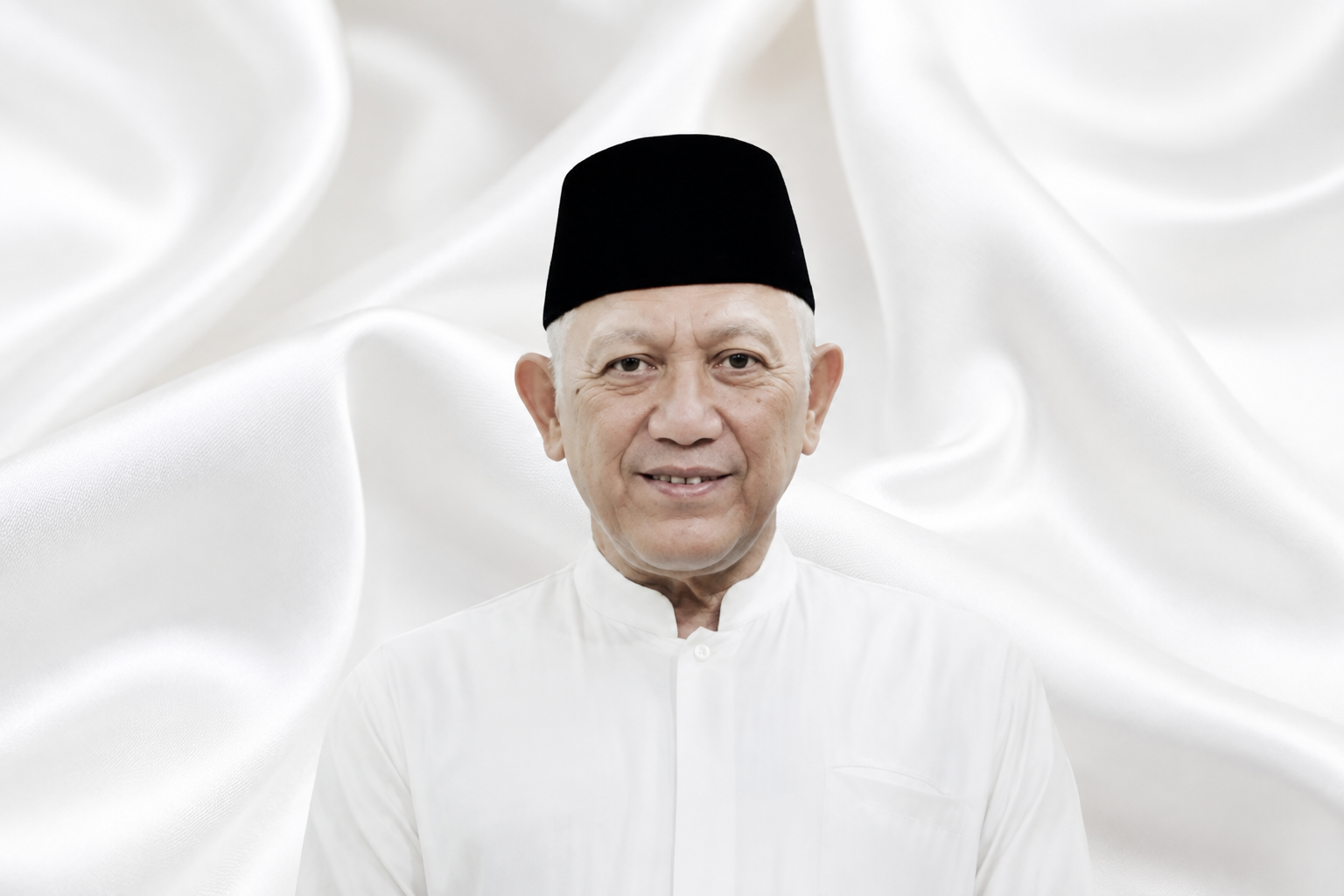 Mengenal Gus Kikin, Pengasuh Tebuireng dan Cicit Pendiri NU