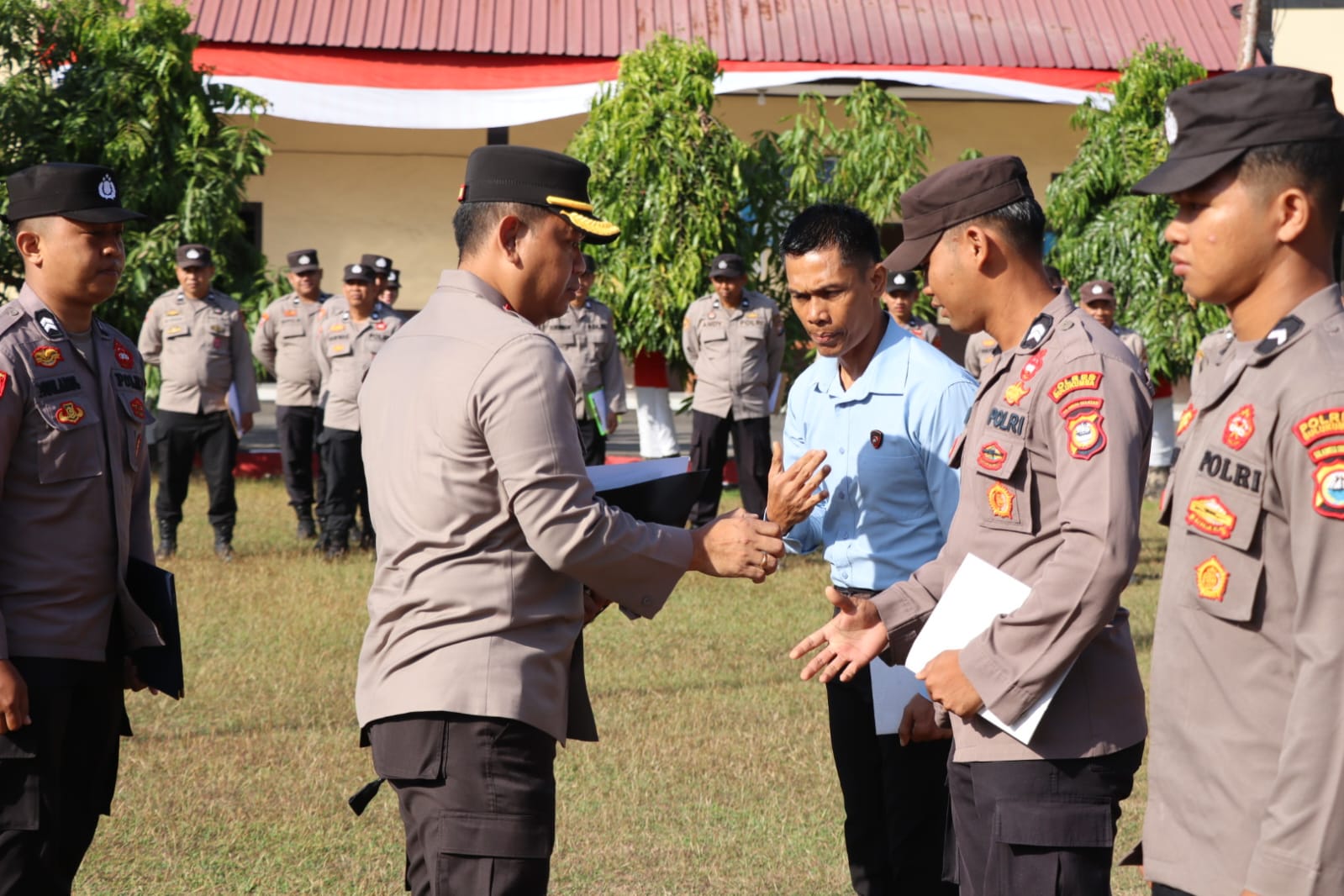 Tugas Berhasil, Kapolres Bulukumba Apresiasi Pelatih dan Pengawal Paskibraka