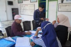 Bawaslu Bulukumba Cek Langsung Data Pemilih di Kalumeme dan Taccorong