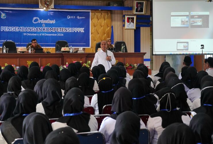 Pesan Menohok Dr. Aswad untuk 1.331 PPPK Bulukumba: ASN Harus Jadi Aset, Bukan Beban!