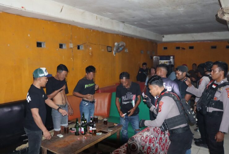Bira Jadi Sasaran Operasi Narkoba, Dua Orang Jalani Tes Urine dan Polisi Temukan Badik